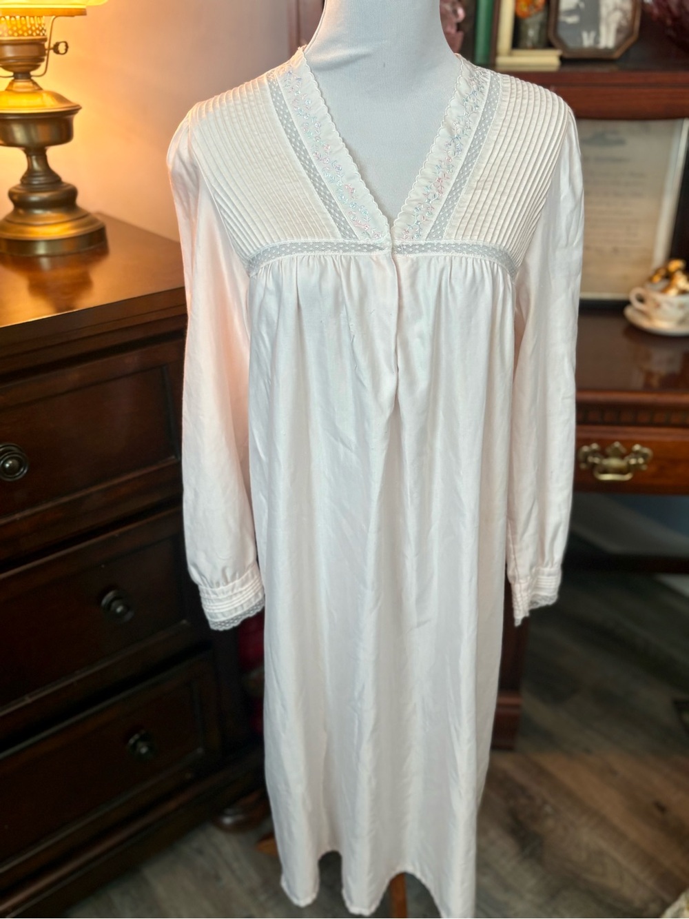 Vintage Barbizon Baby Pink Satin Embroidered Nightgown Grannycore